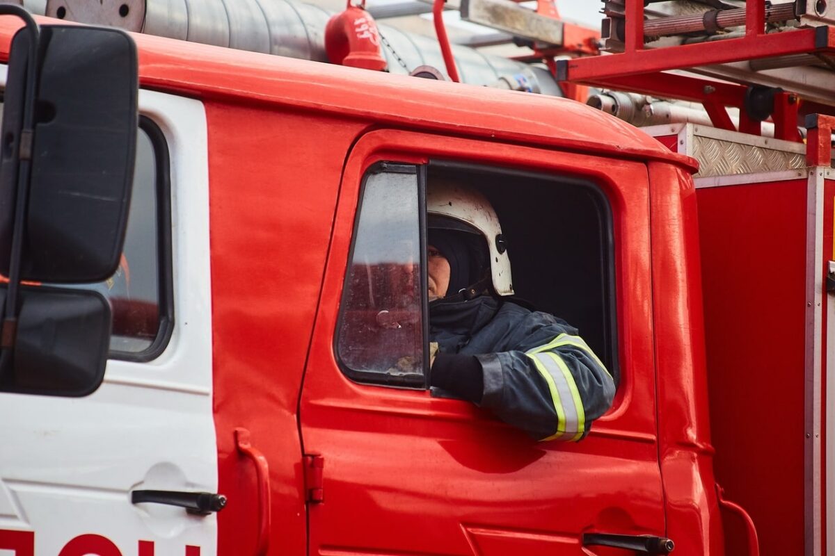 Мужчина получил ожоги на пожаре в Тверской области